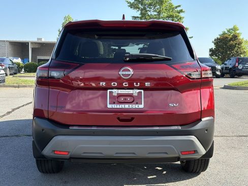 Used 2023 Nissan Rogue SV w/ SV Premium B Package FWD image 4