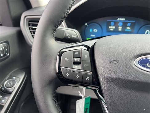 New 2026 Ford Escape SE w/ PHEV Premium Package image 16