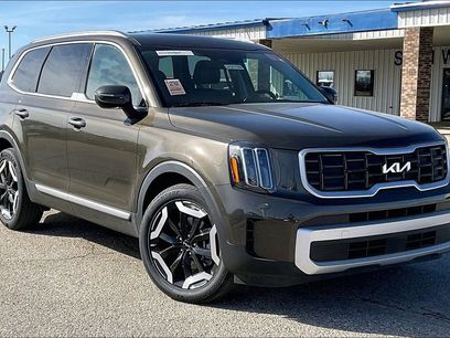 Used 2025 Kia Telluride S