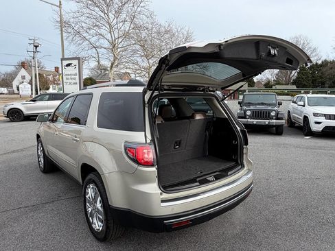 Used 2017 GMC Acadia Limited SLT image 24