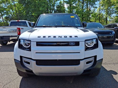 Used 2023 Land Rover Defender 90 S AWD/4WD image 4