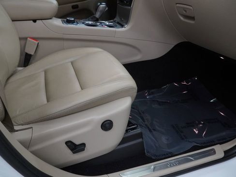 Certified 2021 Jeep Grand Cherokee Limited image 50