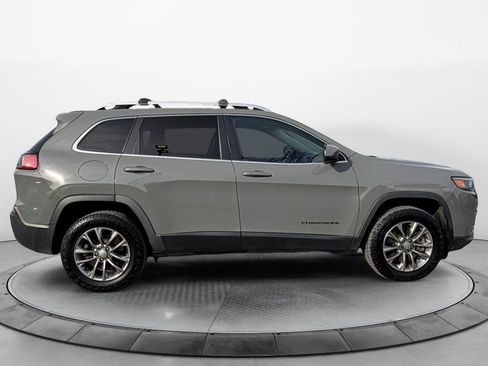 Used 2020 Jeep Cherokee Latitude Plus image 6