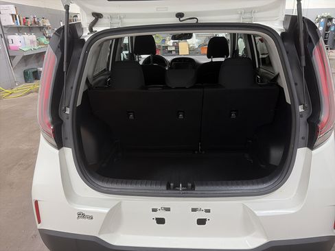 Used 2024 Kia Soul LX w/ Option Group 015 image 27