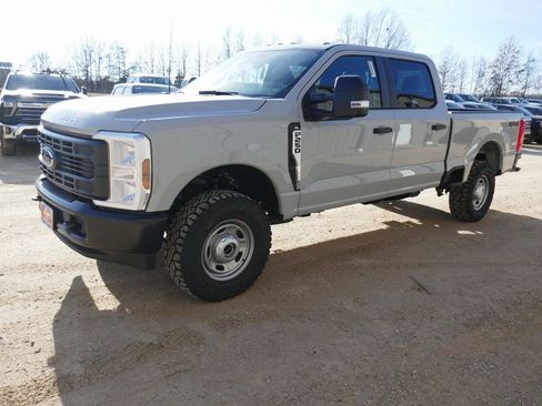 New 2026 Ford F250 XL w/ XL Off-Road Package image 7