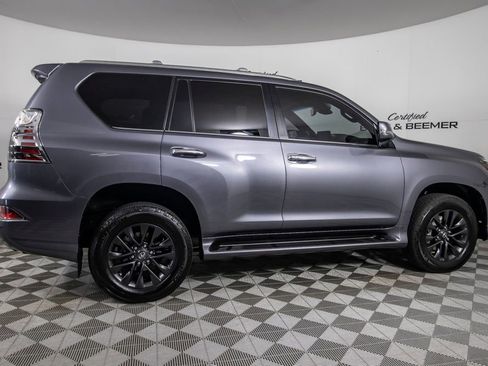 Used 2023 Lexus GX 460 Premium w/ Premium Package image 5