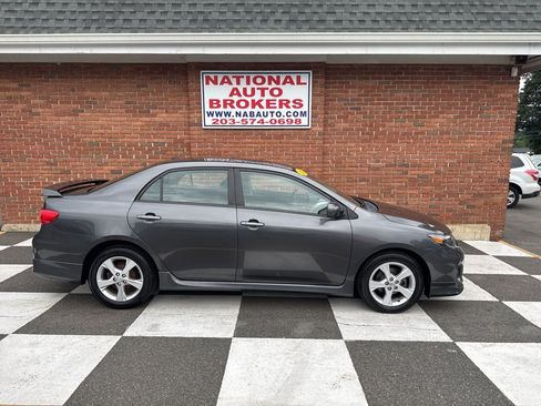 Used 2012 Toyota Corolla S FWD image 2