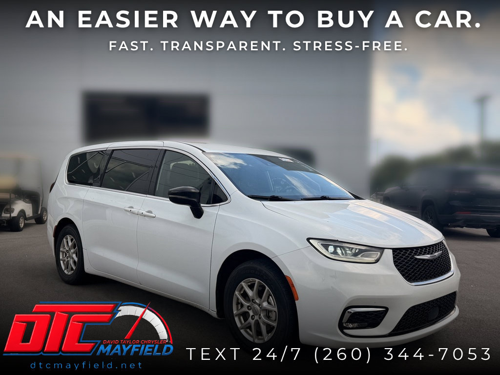 Used 2024 Chrysler Pacifica Touring FWD image 1