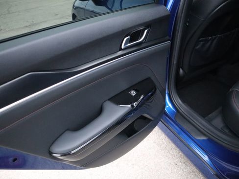 Used 2024 Kia K5 GT image 12