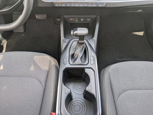 Certified 2025 Kia K4 FWD image 20