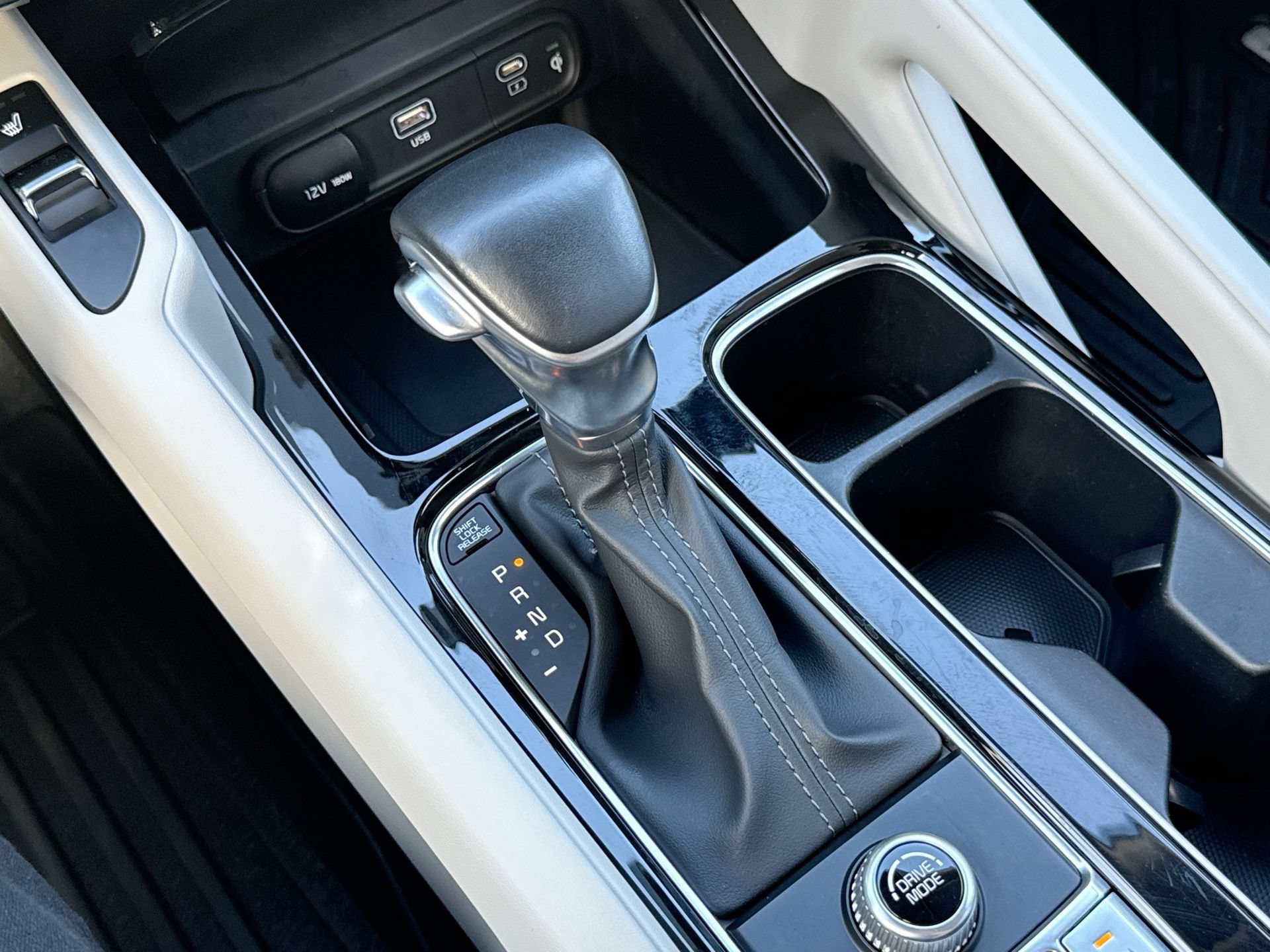 Used 2024 Kia Telluride S w/ S Sunroof Package FWD image 23
