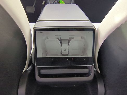 Used 2025 Tesla Model 3 Long Range image 29