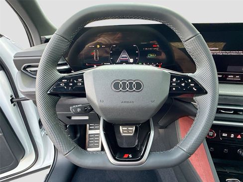 New 2025 Audi SQ5 Premium Plus image 11