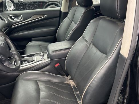 Used 2019 INFINITI QX60 Luxe w/ Essential Package image 2