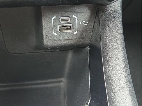 Used 2024 Jeep Compass Trailhawk AWD/4WD image 21
