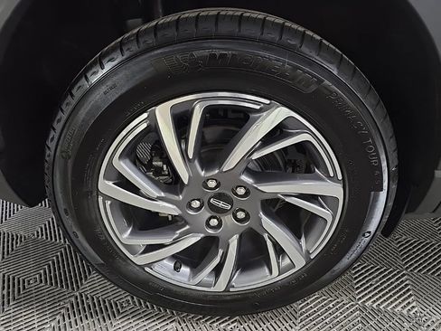 Used 2023 Lincoln Corsair AWD w/ Equipment Group 101A image 18