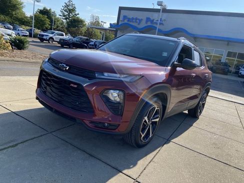 Used 2022 Chevrolet TrailBlazer RS FWD image 3