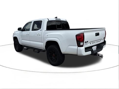Used 2023 Toyota Tacoma SR AWD/4WD image 5