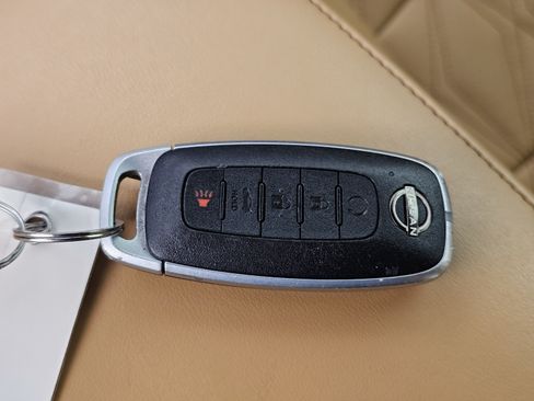 Used 2024 Nissan Sentra SV w/ SV Premium Package FWD image 29