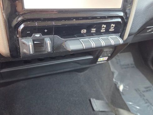 Used 2024 RAM 2500 Laramie AWD/4WD image 23
