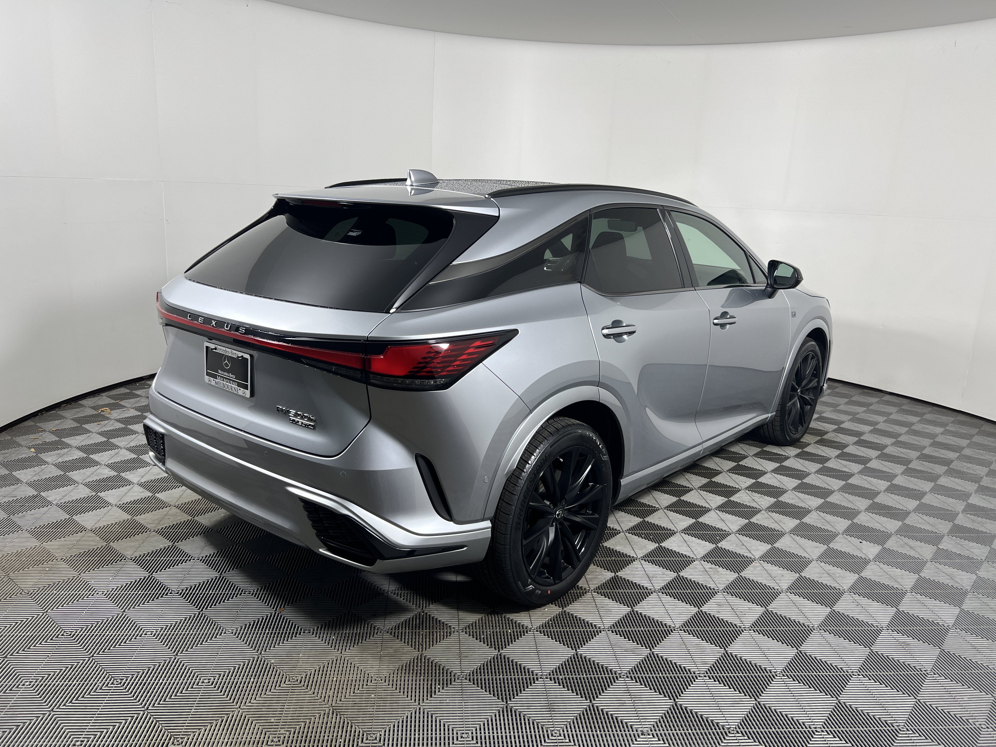 Used 2024 Lexus RX 500h F Sport w/ Convenience Package AWD/4WD image 7