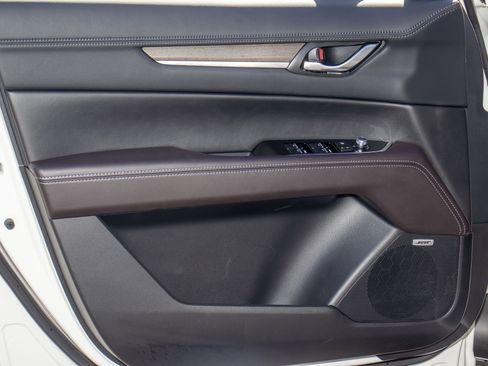 Used 2025 MAZDA CX-5 Signature image 11