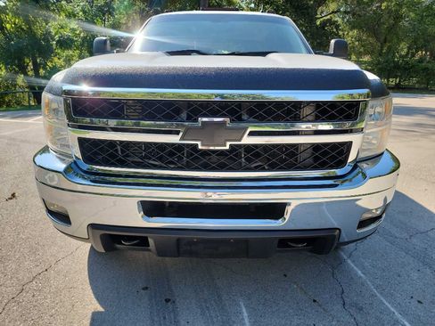 Used 2014 Chevrolet Silverado 3500 LTZ w/ LTZ Plus Package image 2
