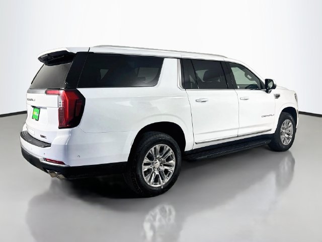 Used 2025 GMC Yukon XL Denali RWD image 10