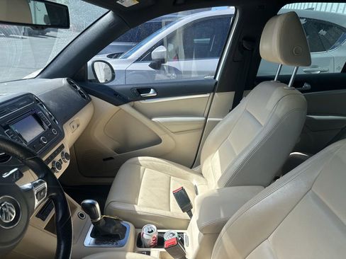 Used 2015 Volkswagen Tiguan R-Line AWD/4WD image 7