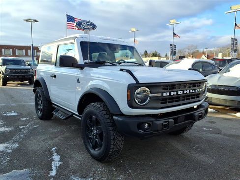 Used 2024 Ford Bronco Black Diamond image 3