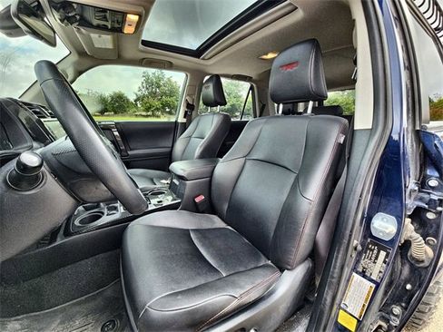 Used 2021 Toyota 4Runner Venture image 11