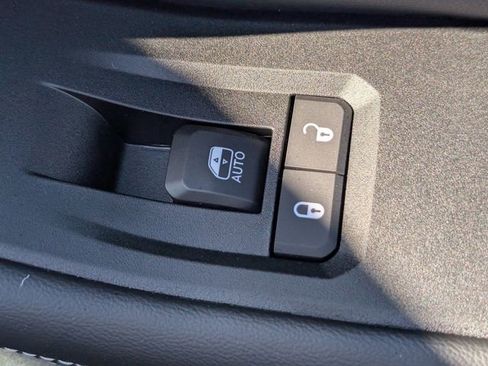 New 2026 Jeep Grand Cherokee Laredo X RWD image 32