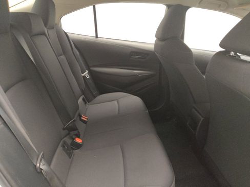 Used 2022 Toyota Corolla LE image 19