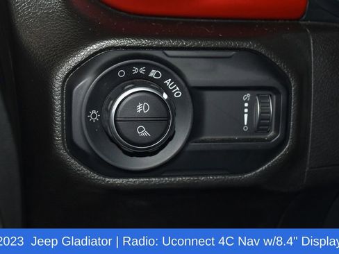 Used 2023 Jeep Gladiator Rubicon w/ LED Lighting Group AWD/4WD image 9