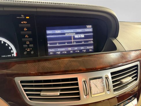 Used 2009 Mercedes-Benz S 550 S 550 Sedan 4D image 29