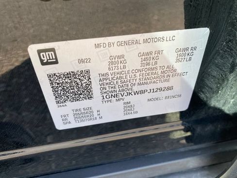 Used 2023 Chevrolet Traverse RS AWD/4WD image 29