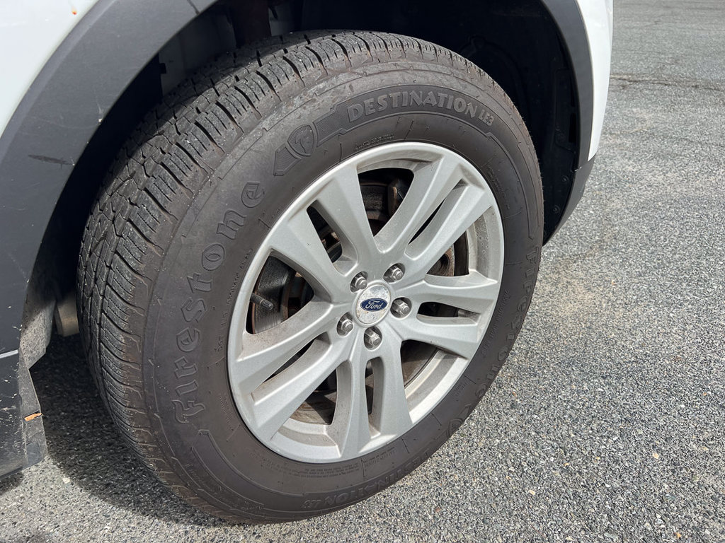 Used 2019 Ford Explorer XLT w/ Equipment Group 201A AWD/4WD image 9