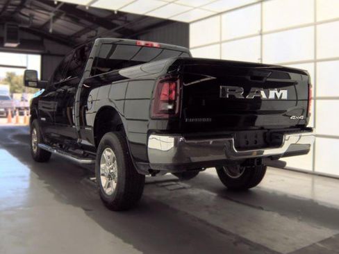 Used 2026 RAM 2500 Big Horn AWD/4WD image 6