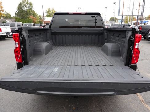 Used 2023 Chevrolet Silverado 1500 Custom image 24