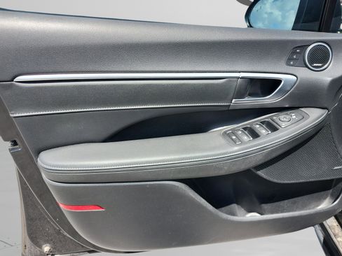 Used 2021 Hyundai Sonata Limited FWD image 14
