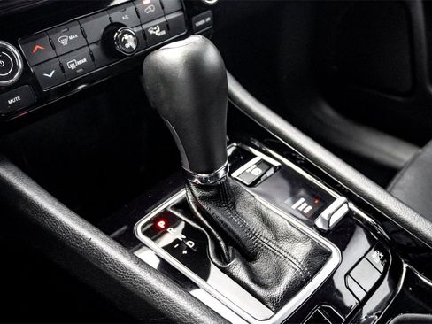 Used 2025 Jeep Compass Latitude w/ Altitude Special Edition image 25