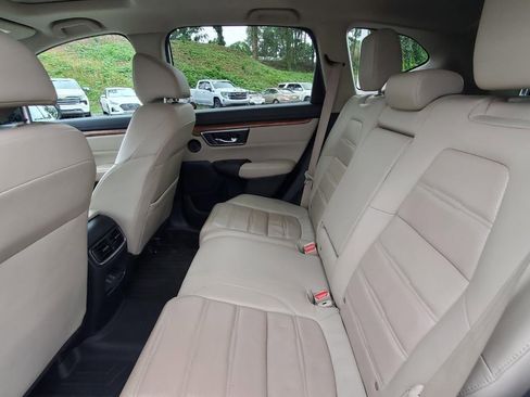 Used 2018 Honda CR-V Touring image 5