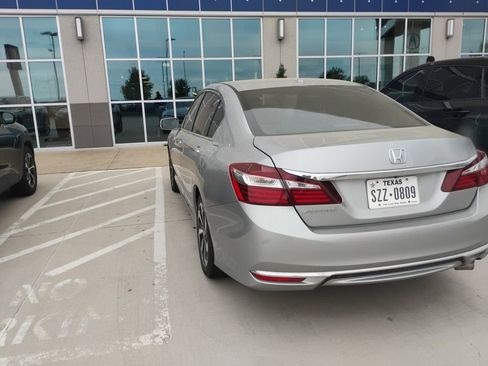 Used 2016 Honda Accord EX-L image 5