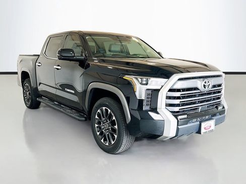Used 2024 Toyota Tundra Limited AWD/4WD image 3
