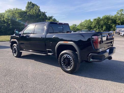 New 2026 GMC Sierra 3500 AT4 w/ LPO, Black Badging Package AWD/4WD image 6