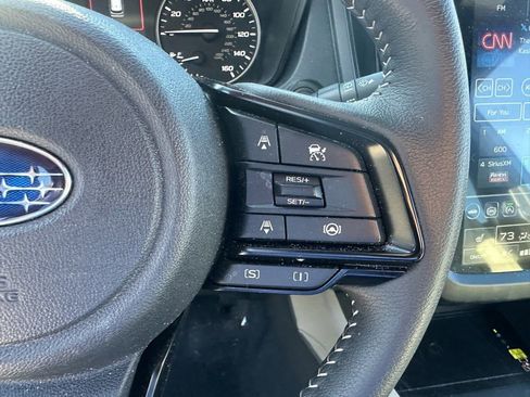 Used 2025 Subaru Forester Premium image 28