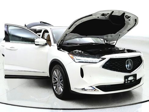 Used 2023 Acura MDX w/ Advance Package AWD/4WD image 9