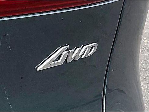 Used 2023 Genesis GV70 2.5T AWD/4WD image 9