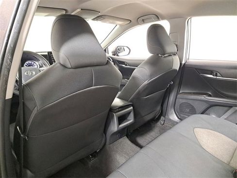Used 2022 Toyota Camry LE image 11