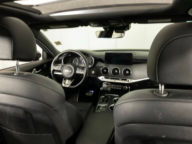 Used 2023 Kia Stinger GT-Line w/ Sun & Sound Package RWD image 18